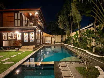 Gallery Private Pool ~dl/2026/3/6/4f8f5085 1857 462b 9e85 b3ac58a9aade